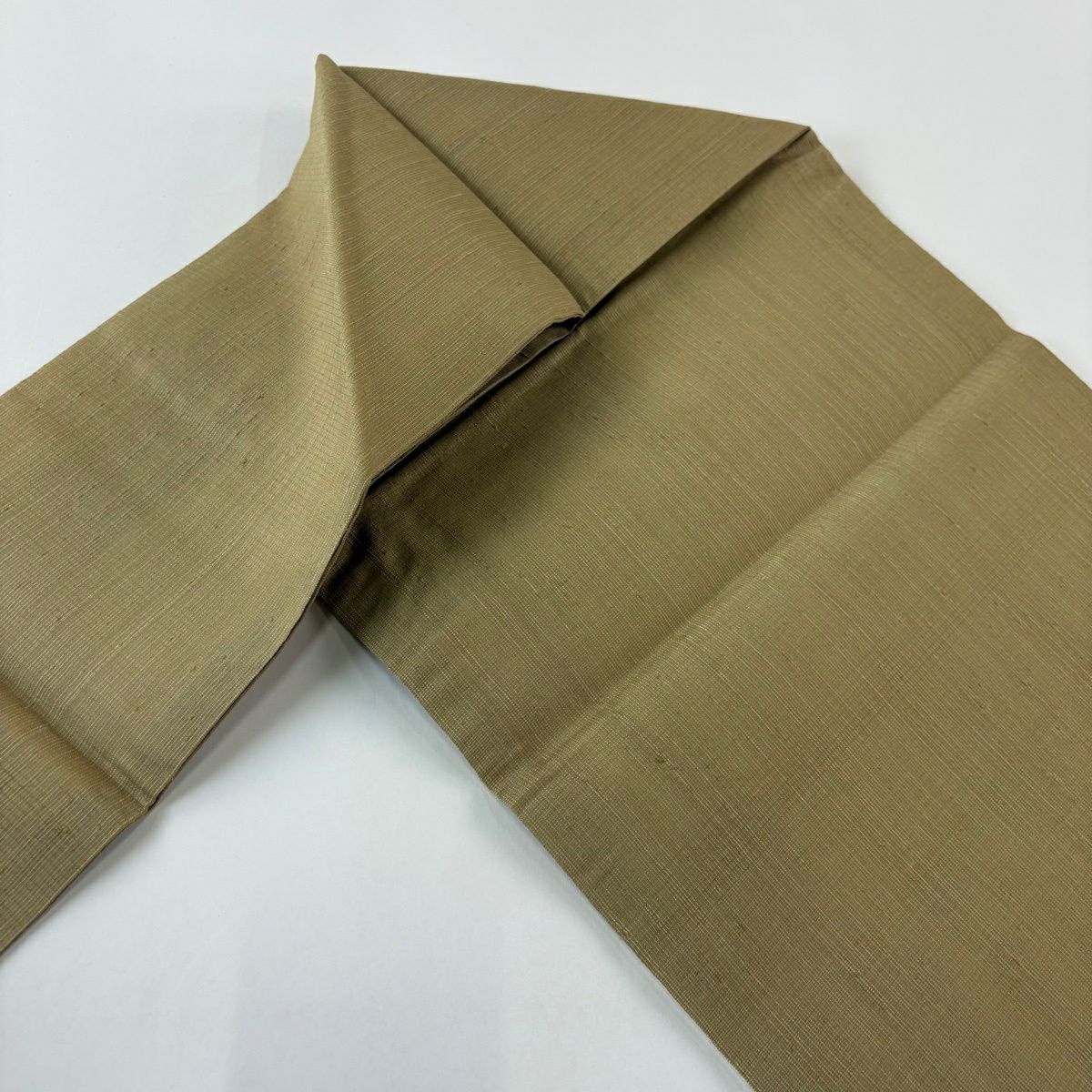 【美品】 名古屋帶 逸品級 企鵝 金彩裝飾 染分 薄茶 純蠶絲