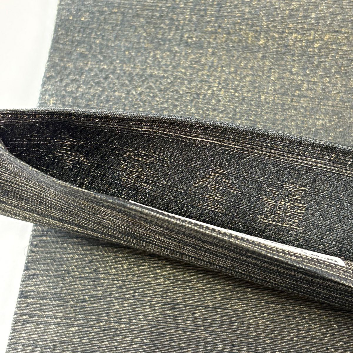 【美品】 袋帶 逸品級 龍 草花紋紋 金金箔 金絲 深綠 お太鼓柄 純蠶絲