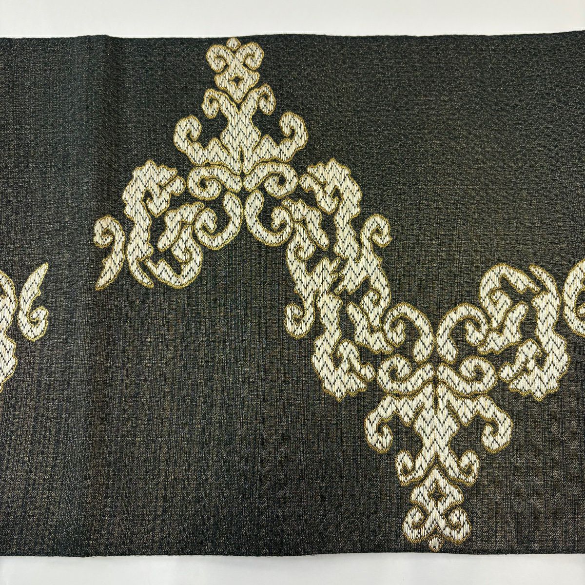【美品】 袋帶 逸品級 龍 草花紋紋 金金箔 金絲 深綠 お太鼓柄 純蠶絲