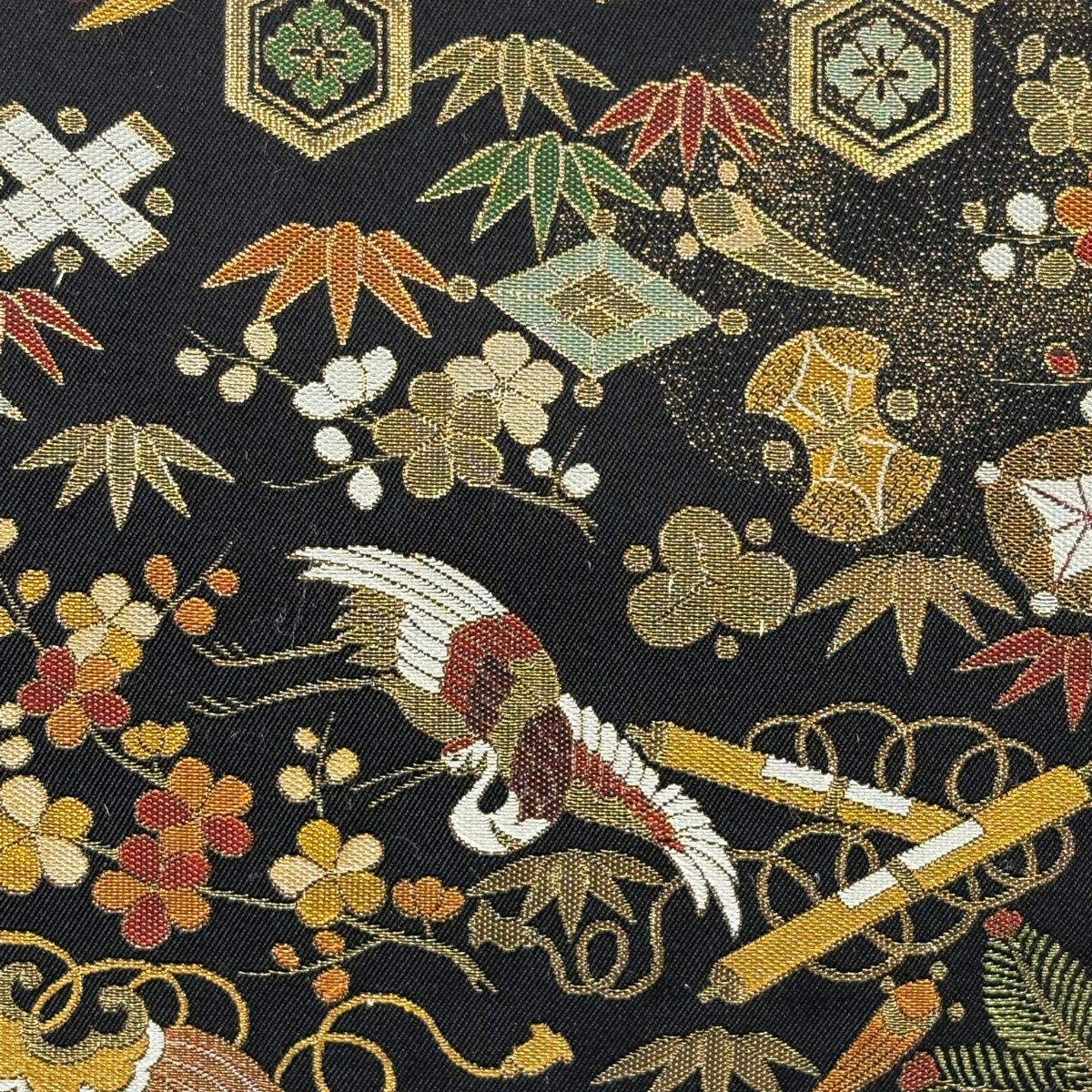 【美品】 袋帶 逸品級 寶盡くし 松樹竹子梅花 金金箔 金絲 黑 六通 純蠶絲
