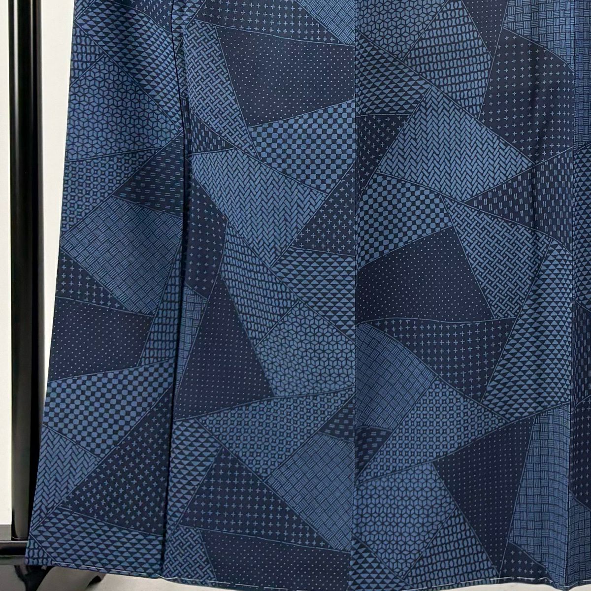 【美品】 小紋 身長162.5cm 袖長63cm S 雙層 名古屋帶套裝 落款あり 寄せ柄 鱗 深藍 純蠶絲 名品級