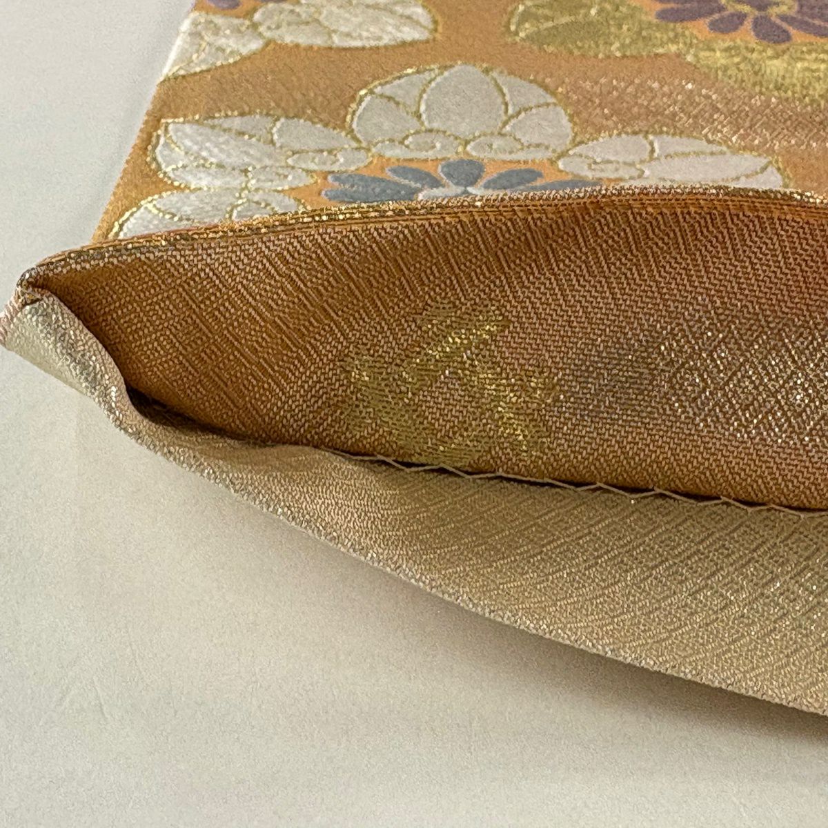 【美品】 袋帶 秀品級 花 葵 刺繡 金銀彩 薄茶 六通 純蠶絲