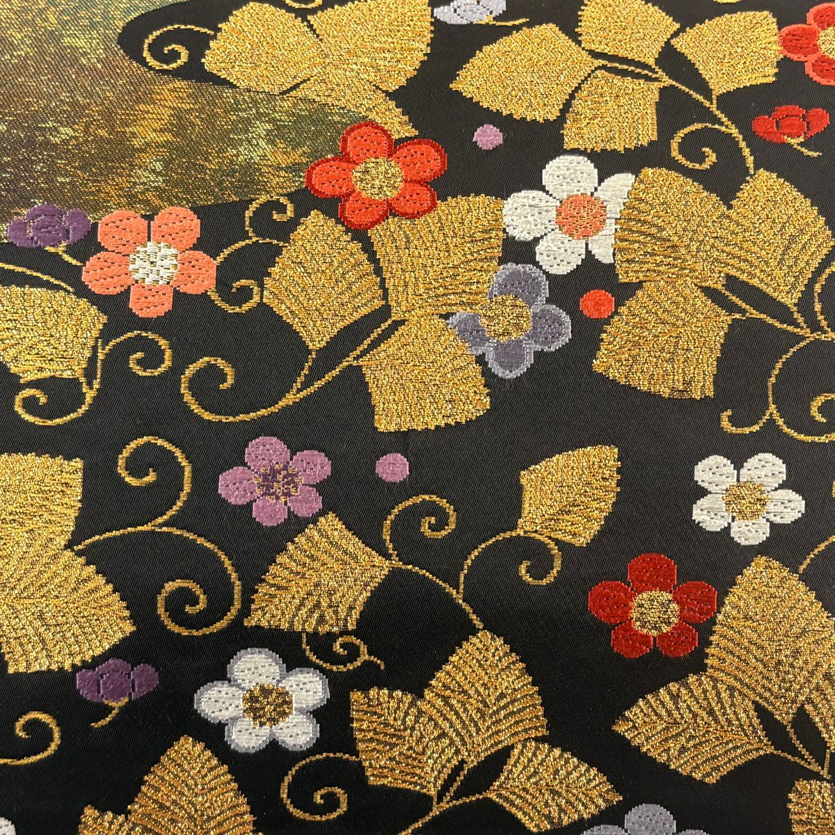 【美品】 袋帶 秀品級 唐草紋花紋 金絲 唐織 黑色 大鼓圖案 純蠶絲