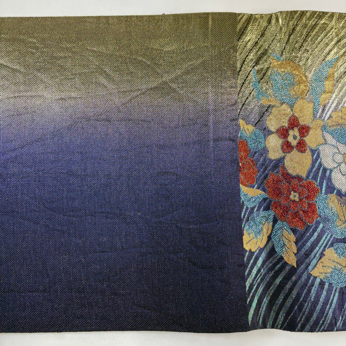 【美品】 袋帶 秀品級 草花紋紋 よろけ縞 金銀彩 金箔 青紫 六通 純蠶絲