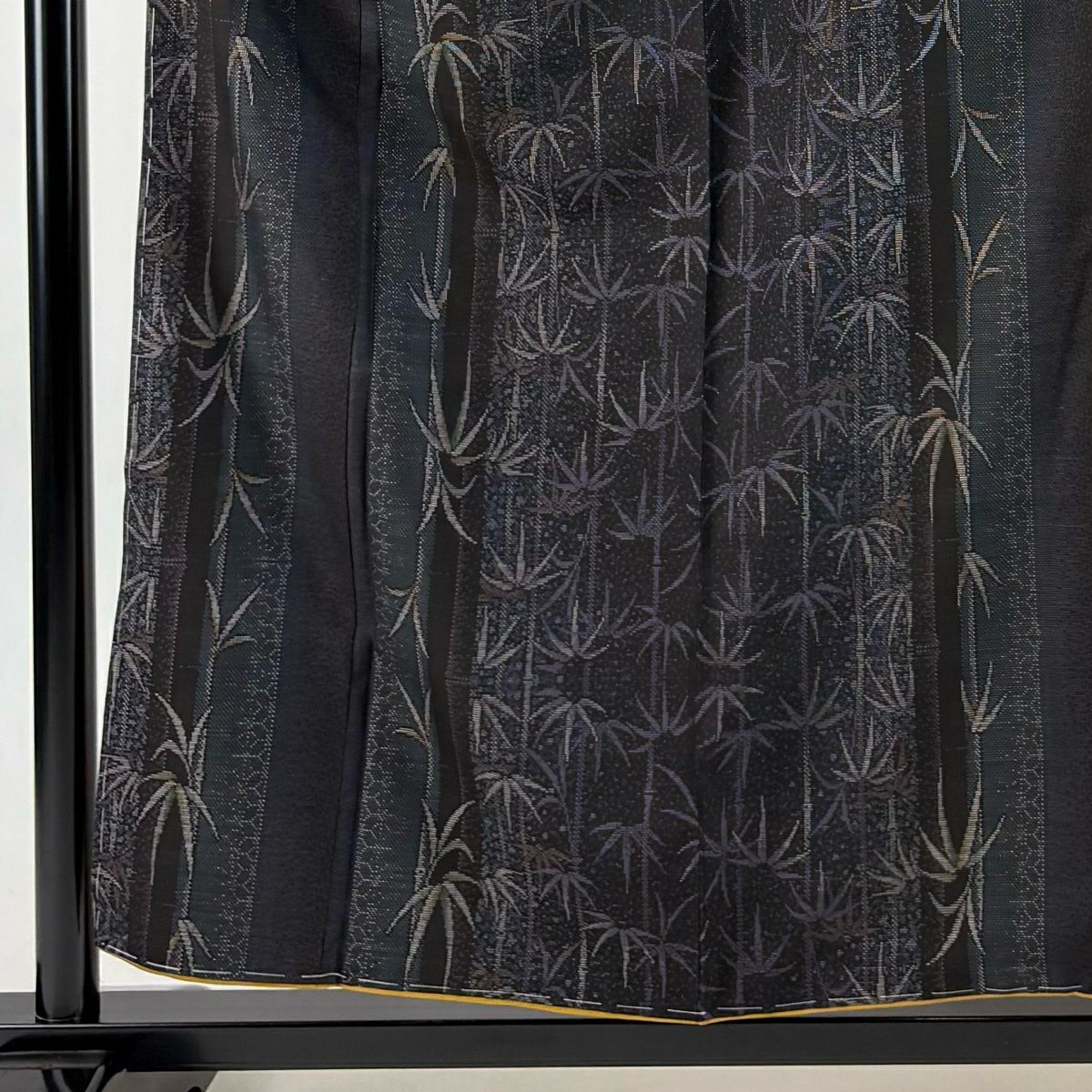 【美品】 大島紬織 身長157cm 袖長63.5cm S 雙層 純泥染 やまと 證書あり 竹子 黑 純蠶絲 秀品級