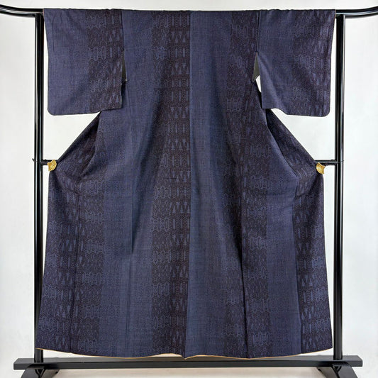 【美品】 紬織 身長155.5cm 袖長62.5cm S 雙層 證書齊全 幾何圖案 深藍 純蠶絲 優品級