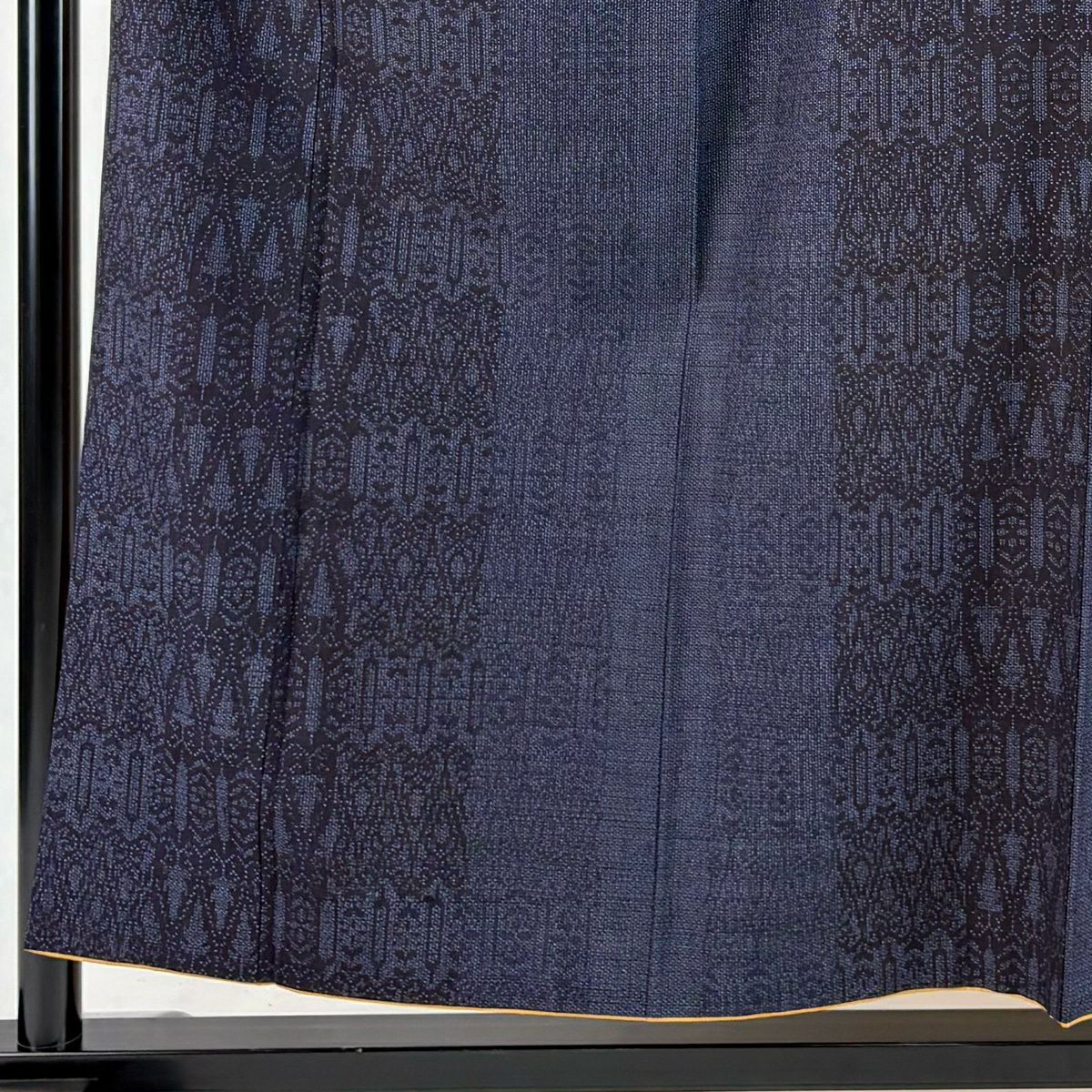 【美品】 紬織 身長155.5cm 袖長62.5cm S 雙層 證書齊全 幾何圖案 深藍 純蠶絲 優品級