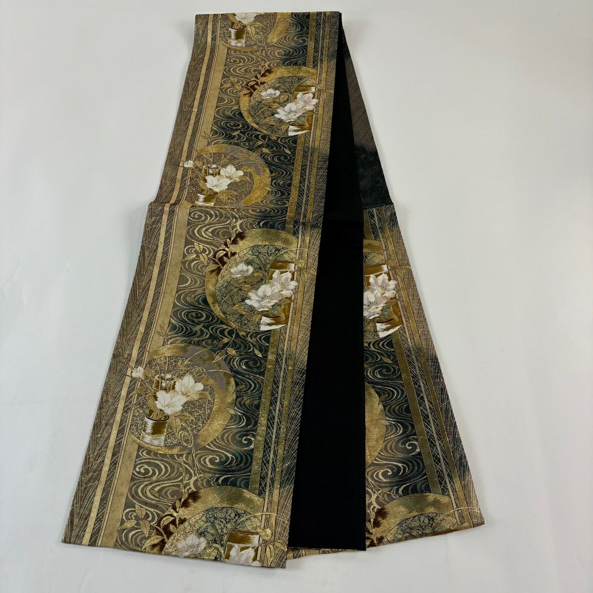 【美品】 袋帶 秀品級 草花紋 流水 金絲 金金箔 金色 六通 純蠶絲