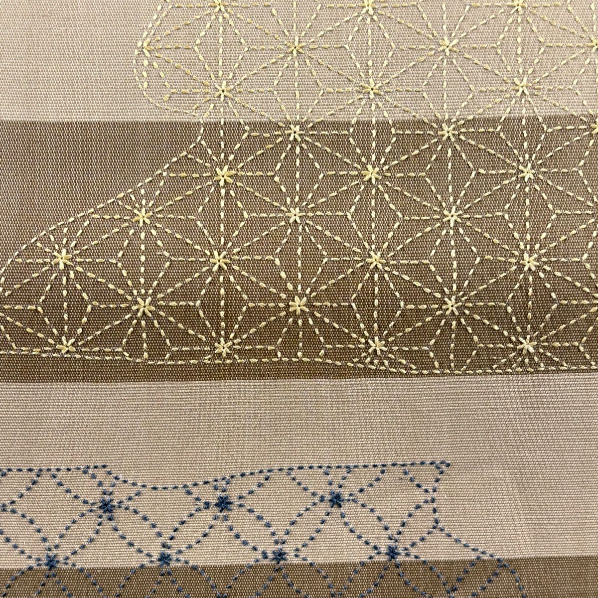 【美品】 袋帶 秀品級 七寶紋 麻葉 刺繡 薄茶 純蠶絲 お太鼓柄