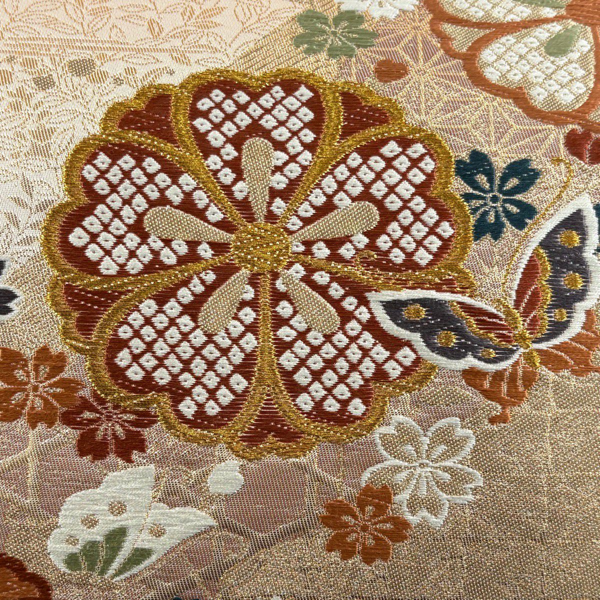 【美品】 袋帶 秀品級櫻花 蝴蝶 金絲刺繡 米色 六通 純蠶絲