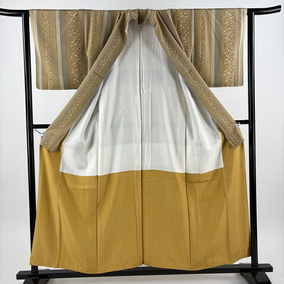 【美品】 小紋 身長156cm 袖長62.5cm S 雙層 櫻花 垂直條紋 黃土色 純蠶絲 優品級