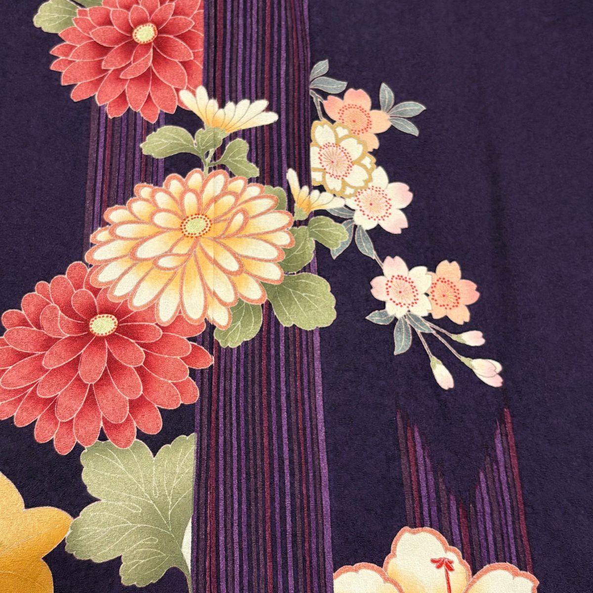 振袖禮服 身長159cm 袖長69cm L 雙層 大和 菊花花 櫻花 金銀彩 深紫 純蠶絲 優品級