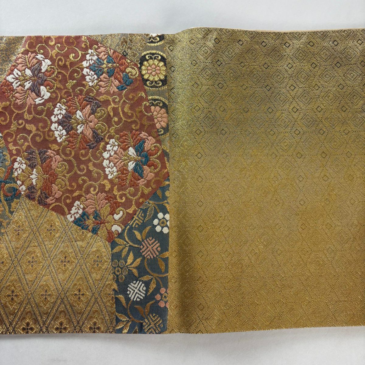 【美品】 袋帶 秀品級 草花紋紋 笹蔓 金絲 金金箔 金色 六通 純蠶絲