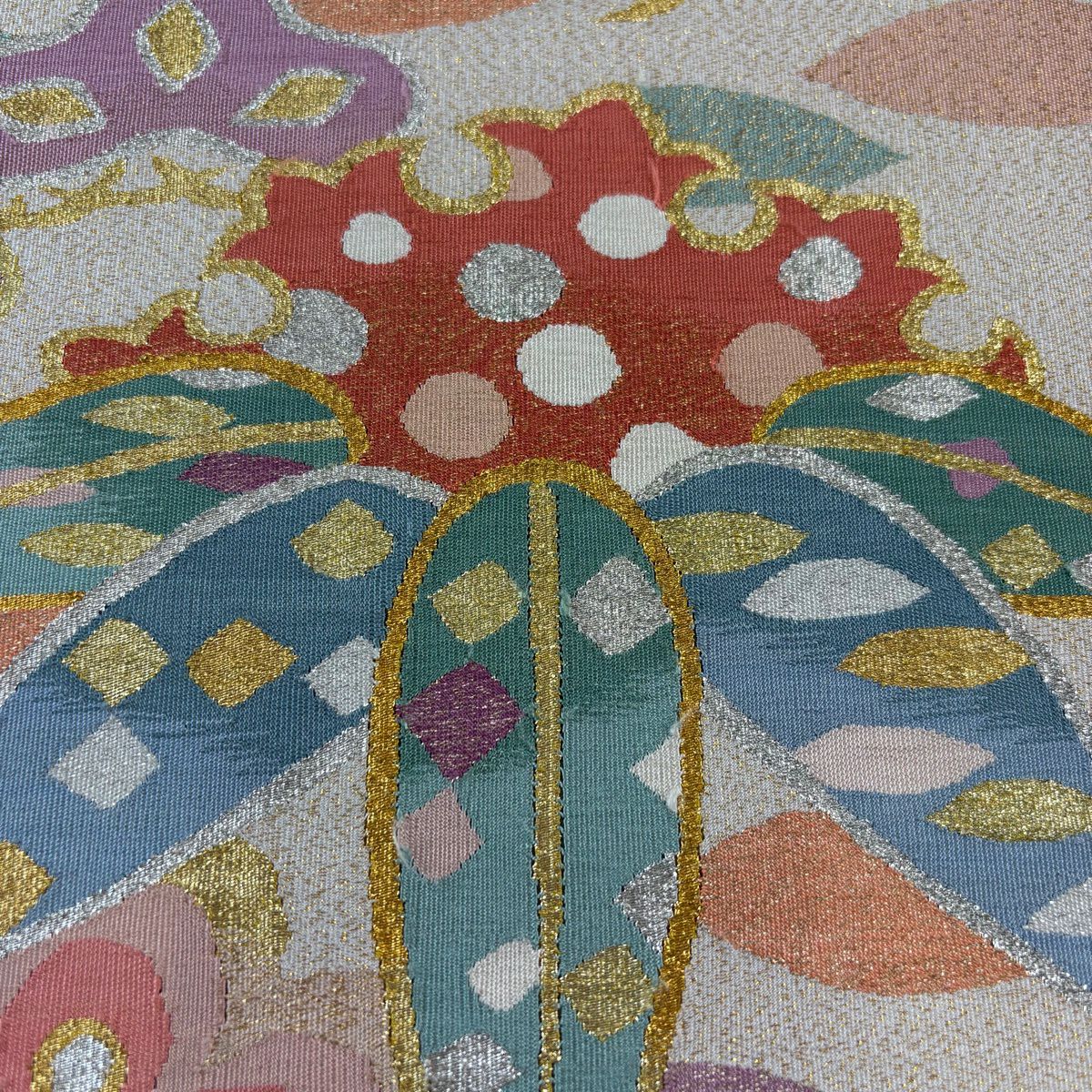 【美品】 袋帶 秀品級 松樹竹子梅花 金銀絲 米色 大鼓圖案 純蠶絲