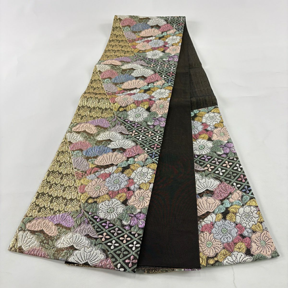 【美品】 袋帶 秀品級 辻花染裂 松樹 金金箔 金絲 黑 六通 純蠶絲