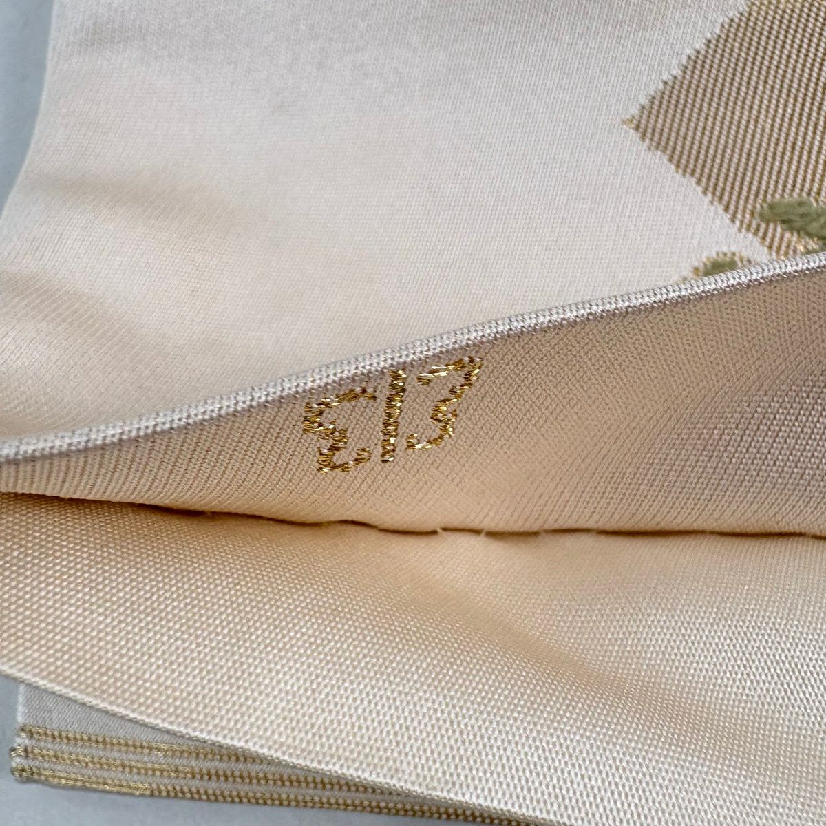 袋帶 秀品級 川島織物 落款あり 關西仕立 雙層 扇子面 草花紋刺繡 金金箔 奶油 六通 純蠶絲