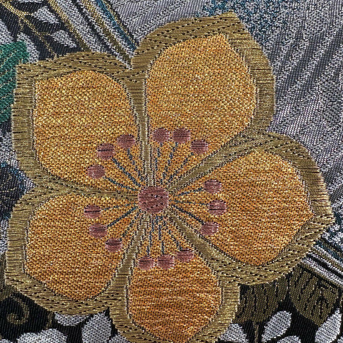 【美品】 袋帶 秀品級 草花紋紋 波 金銀彩 金金箔 銀 六通 純蠶絲