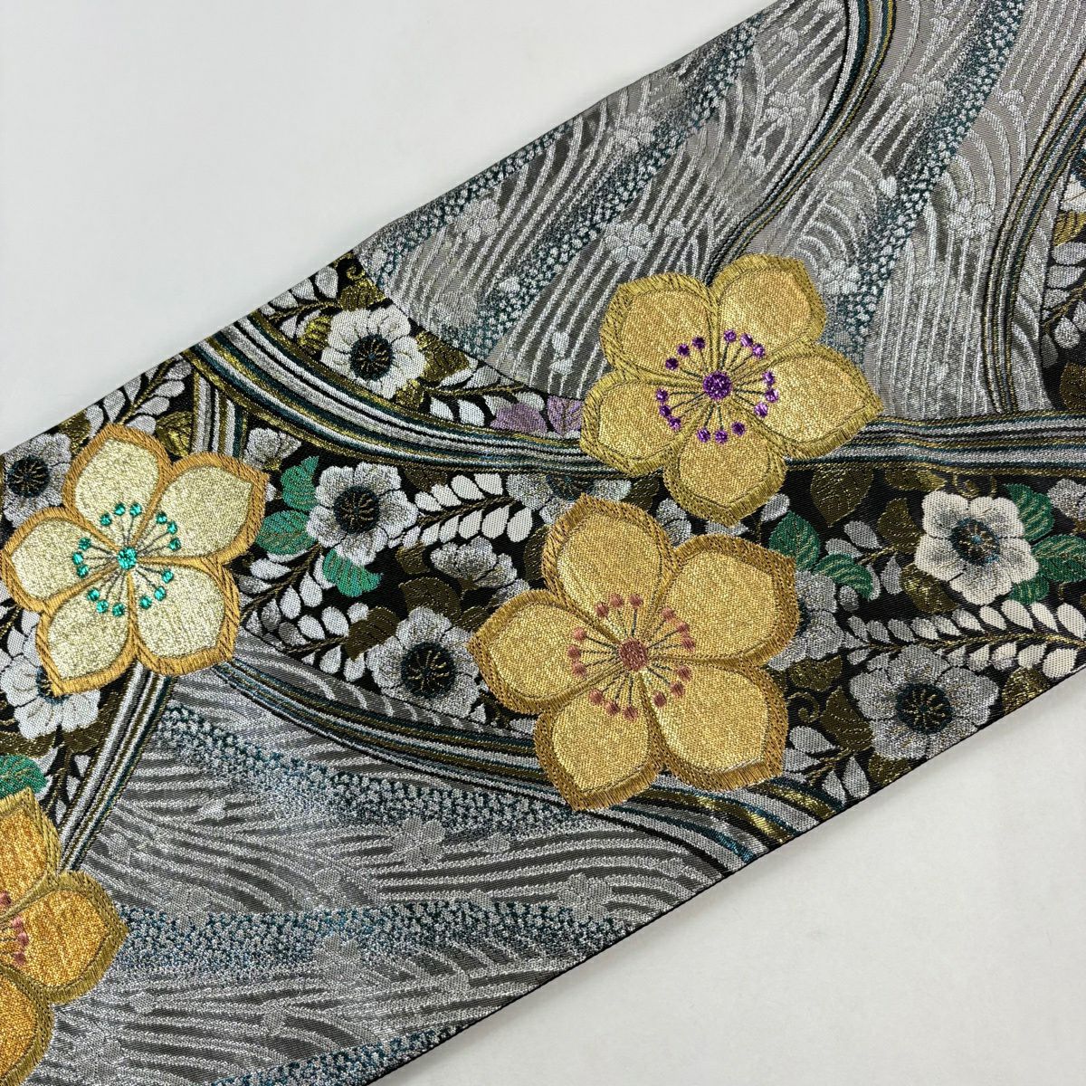 【美品】 袋帶 秀品級 草花紋紋 波 金銀彩 金金箔 銀 六通 純蠶絲