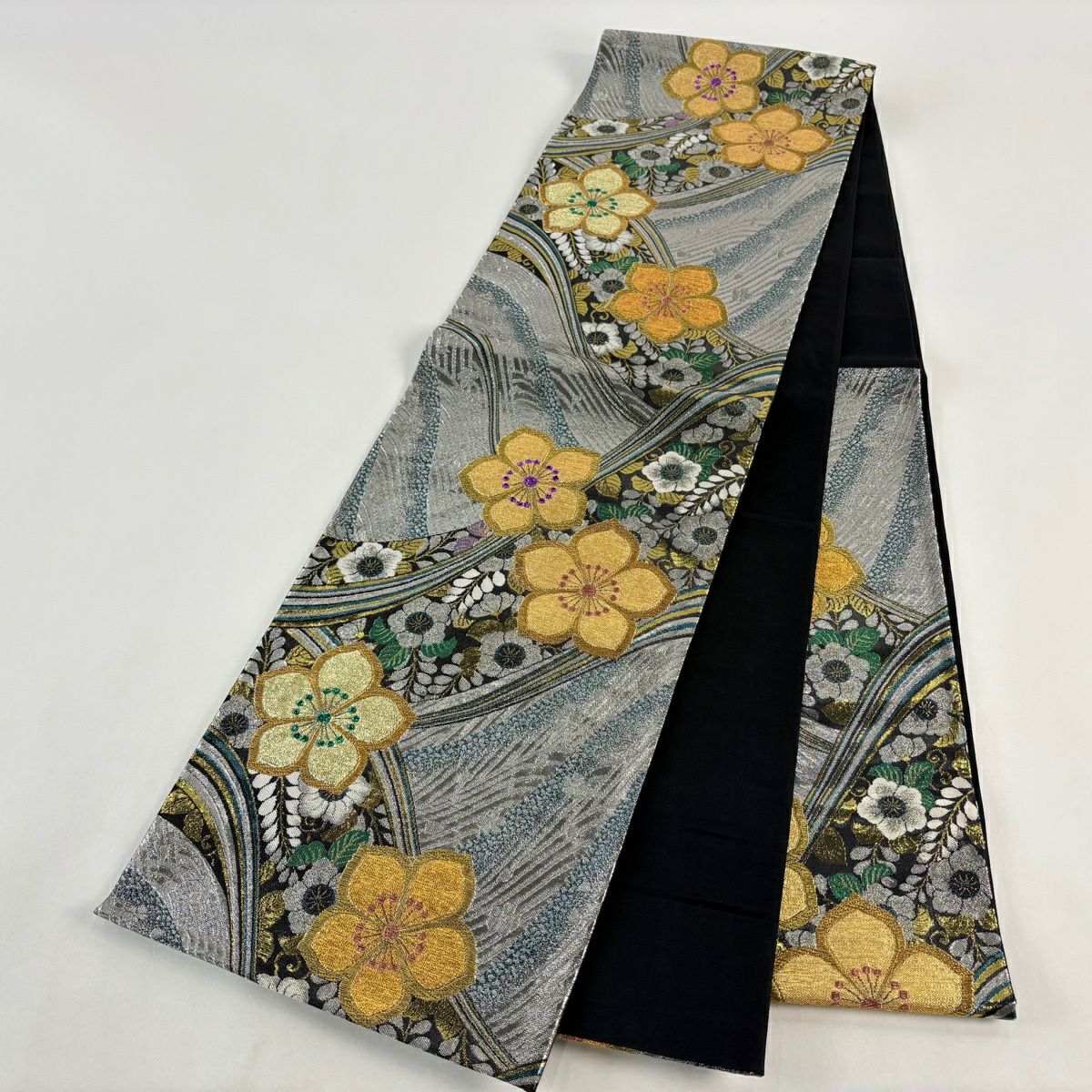 【美品】 袋帶 秀品級 草花紋紋 波 金銀彩 金金箔 銀 六通 純蠶絲