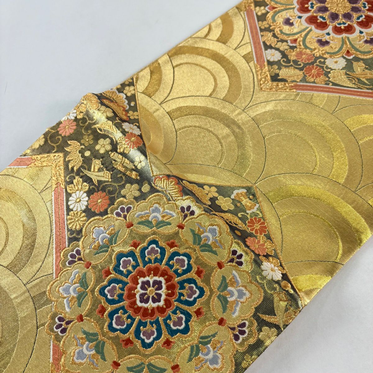 袋帶 秀品級 華紋 寶盡くし 刺繡 金絲 金色 六通 純蠶絲