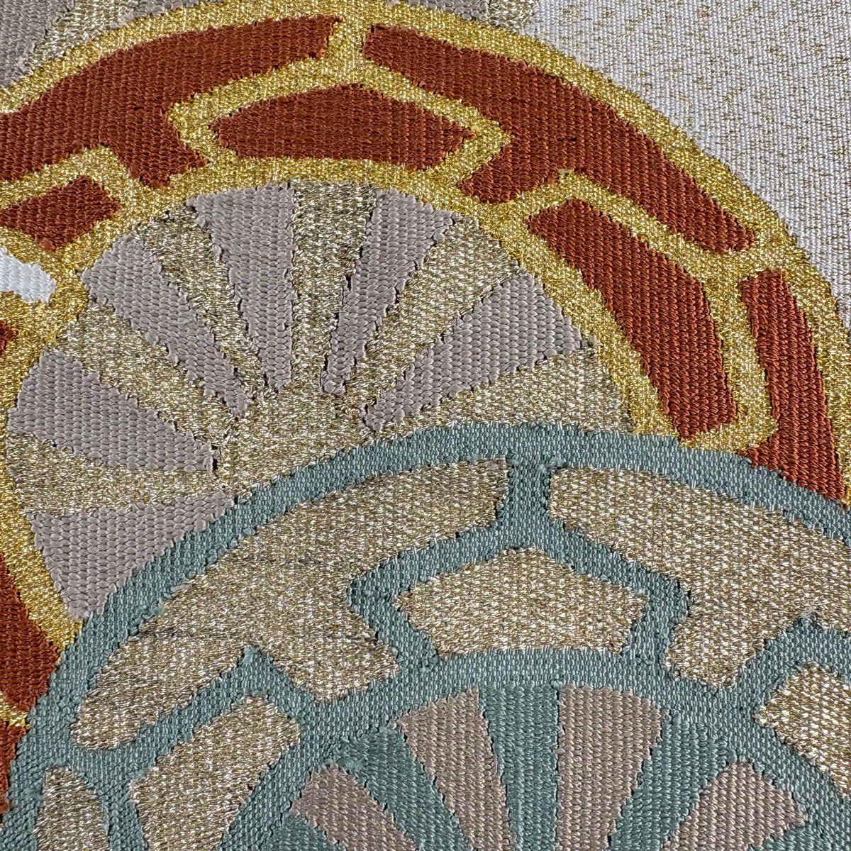 【美品】 袋帶 秀品級 附有落款 片輪車 波頭 金絲 淺茶色 大鼓圖案 純蠶絲