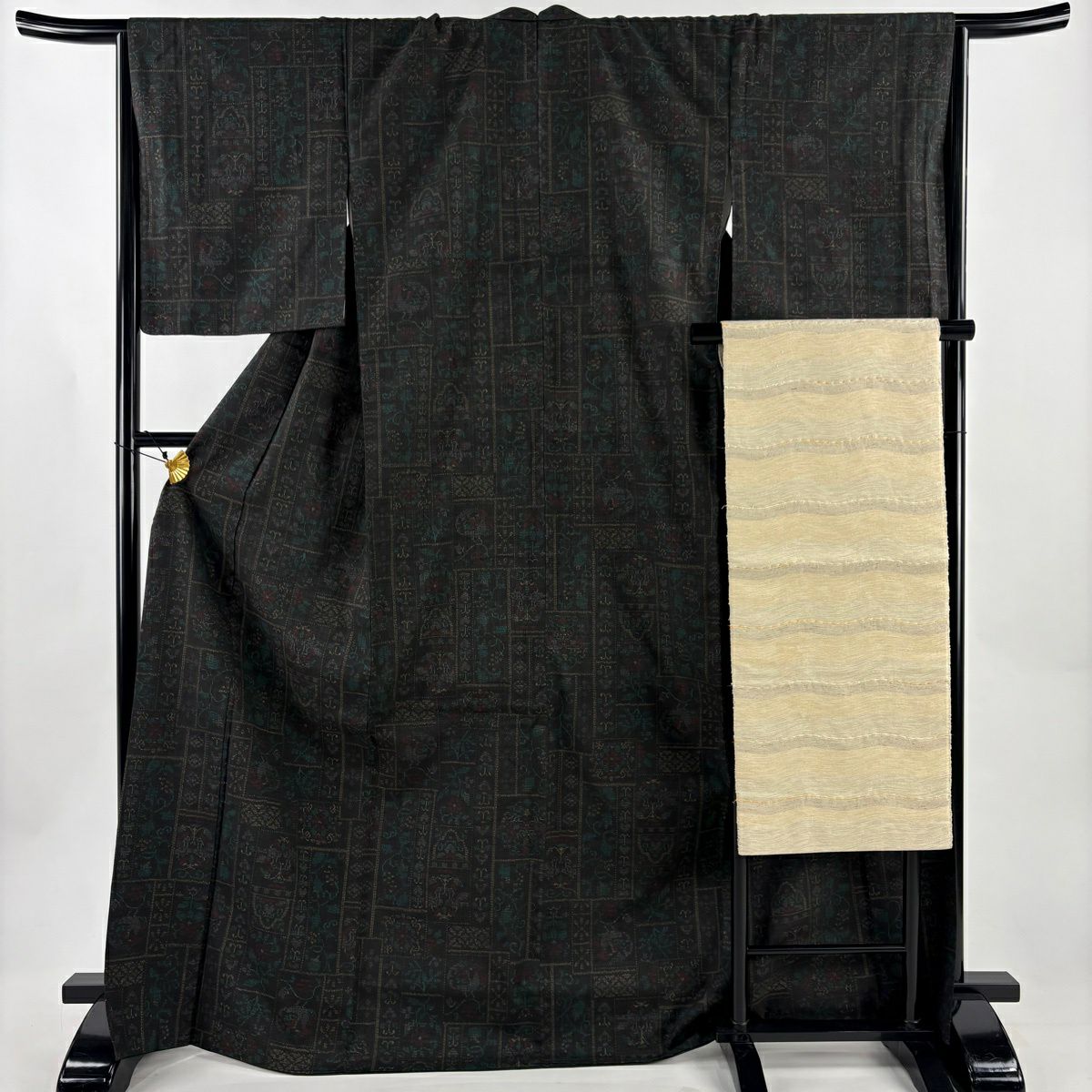【美品】 紬織 身長171cm 袖長66cm M 雙層 名古屋帶套裝 色紙 花唐草紋 黑灰 純蠶絲 名品級