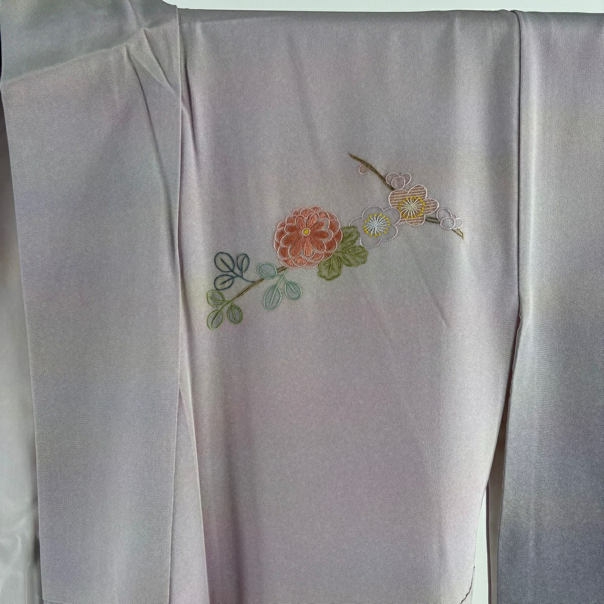 【美品】 付下 身長160cm 袖長64.5cm M 雙層 袋帶套裝 卷物 梅花花 刺繡 漸層 淡紫 純蠶絲 優品級