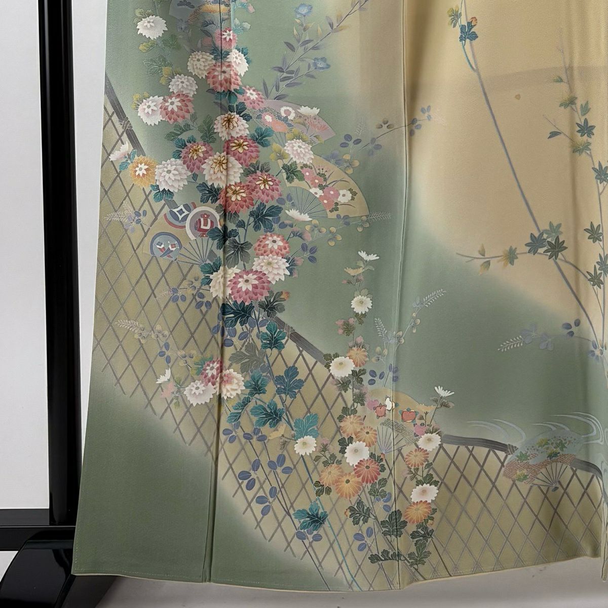 訪問服 身長163cm 袖長68.5cm L 雙層 落款有 菊花花 扇子子 金絲 金銀彩 淺綠 純蠶絲 名品級