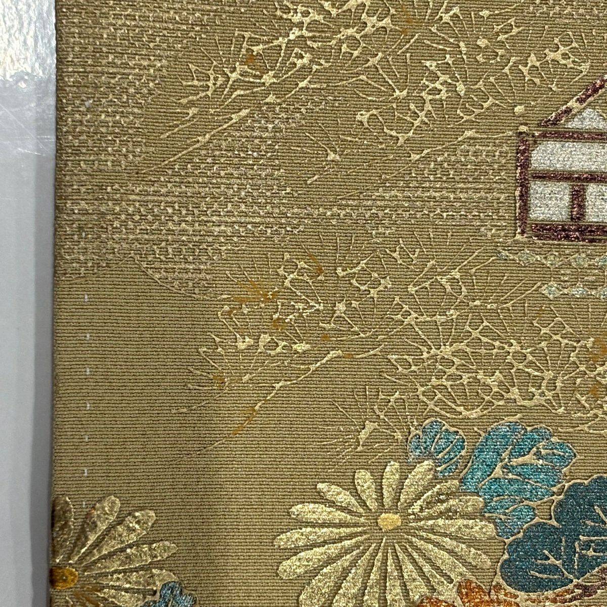 色留袖禮服 身長155.5cm 袖長63.5cm S 雙層 建物 かるた 金銀彩 淺黃土 純蠶絲 優品級 三つ紋
