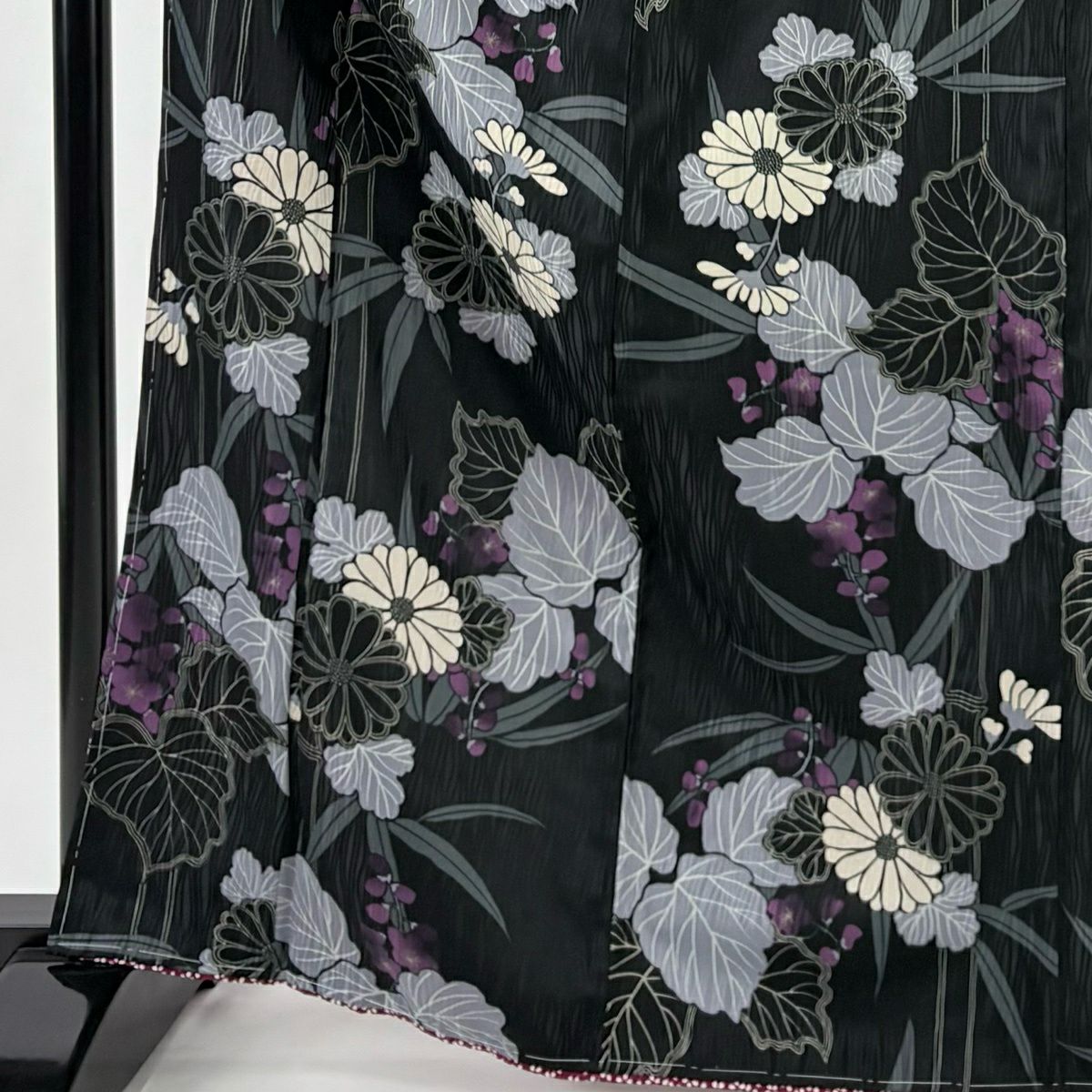 【美品】 小紋 身長167.5cm 袖長67.5cm L 雙層 可洗和服 菊花 竹子 黑 化纖 優品級