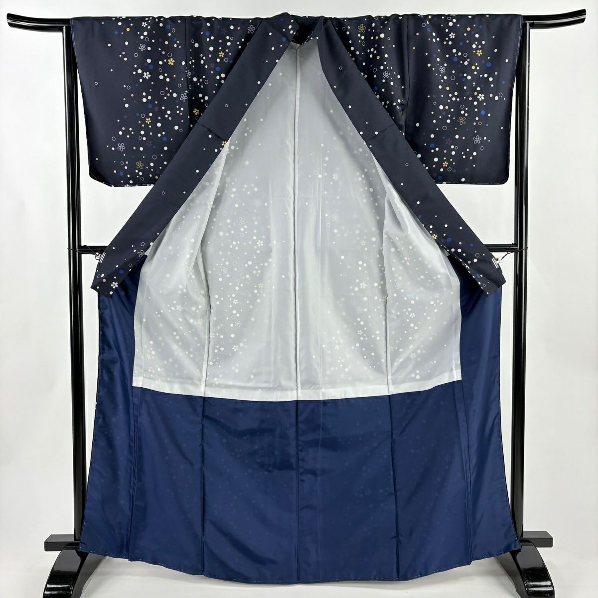 【美品】 小紋 身長168cm 袖長64.5cm M 雙層 可洗和服 樱花 圓形 深藍 化纖 優品級