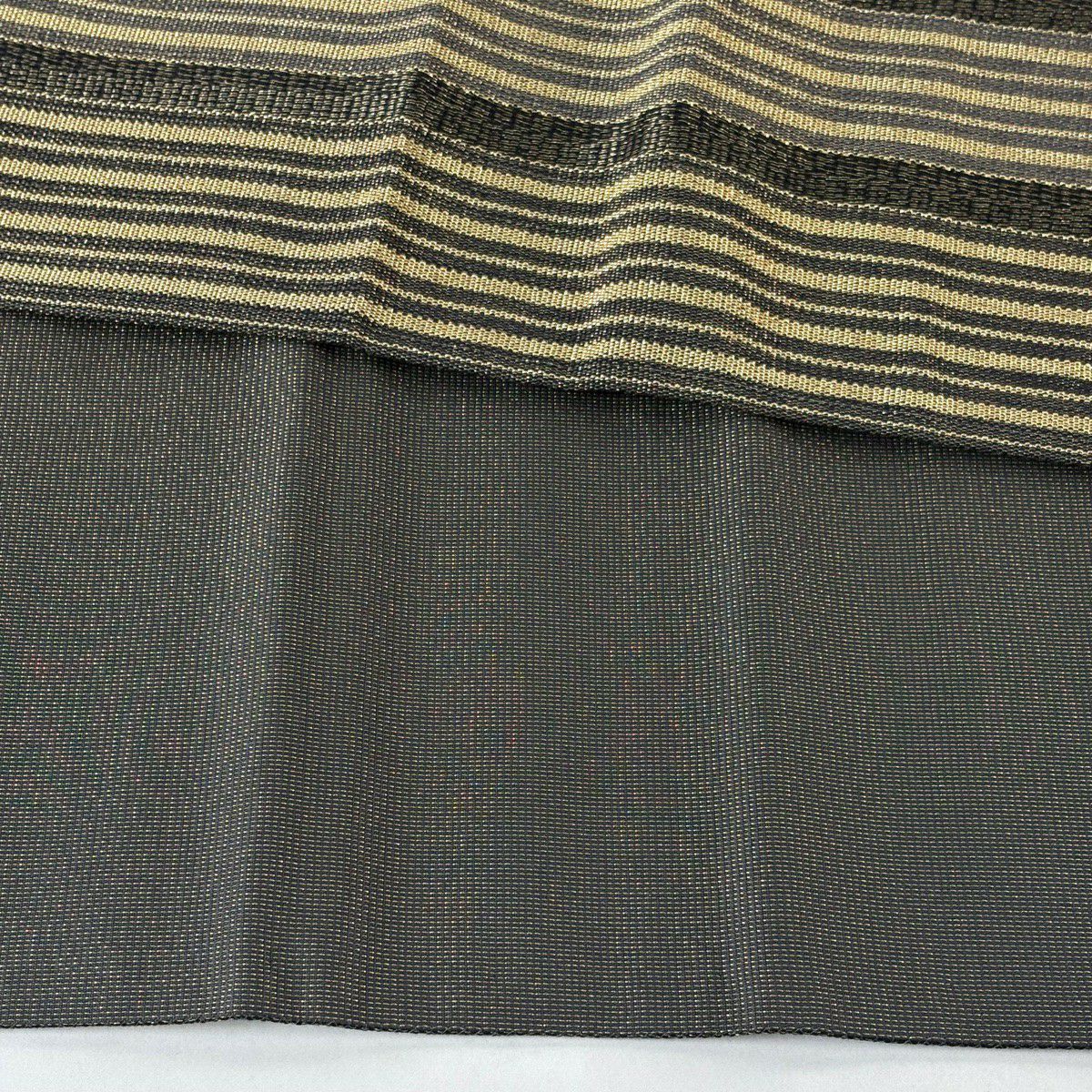 【美品】 袋帶 秀品級 幾何學 縞 金絲 黑 お太鼓圖案 純蠶絲
