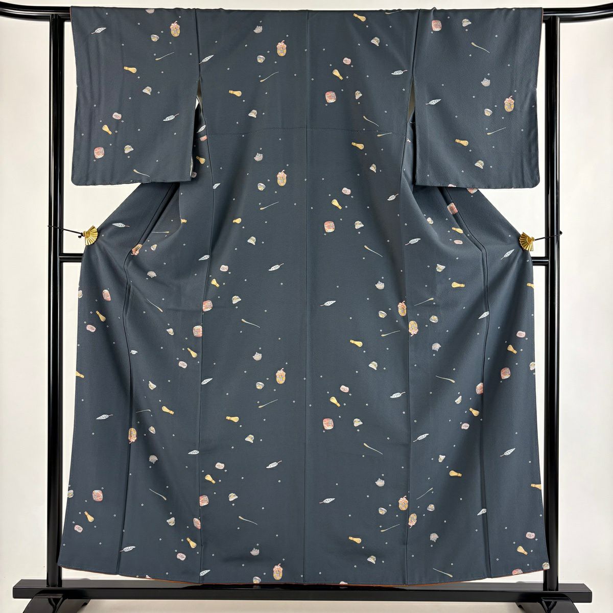 【美品】 小紋 身長157cm 袖長63cm S 雙層 茶道具 梅花 灰 純蠶絲 秀品級
