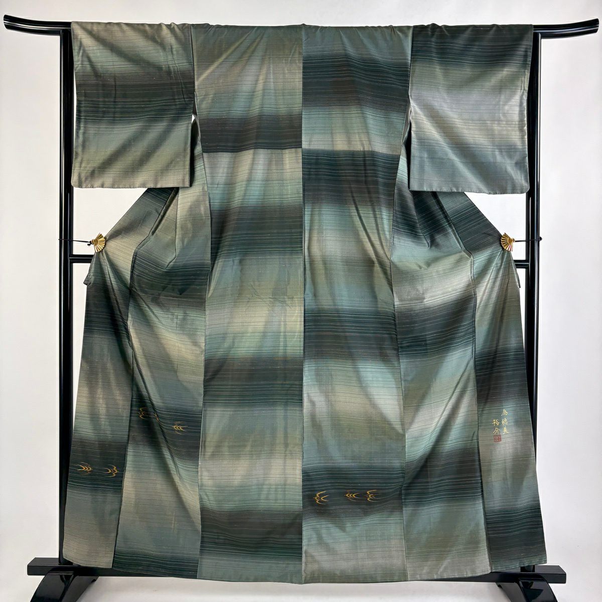 【美品】 付下 身長161cm 袖長65.5cm M 雙層 大島紬織地 落款あり 證書あり 燕 縞 刺繡 綠 純蠶絲 秀品級