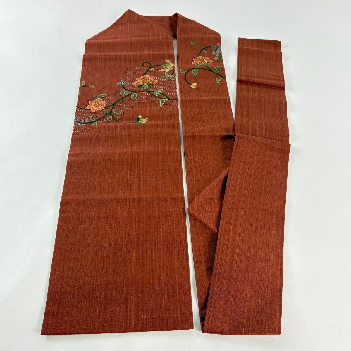 名古屋帶 秀品級 紬織織 花唐草紋 雲文 相良刺繡 金糸 茶 純蠶絲