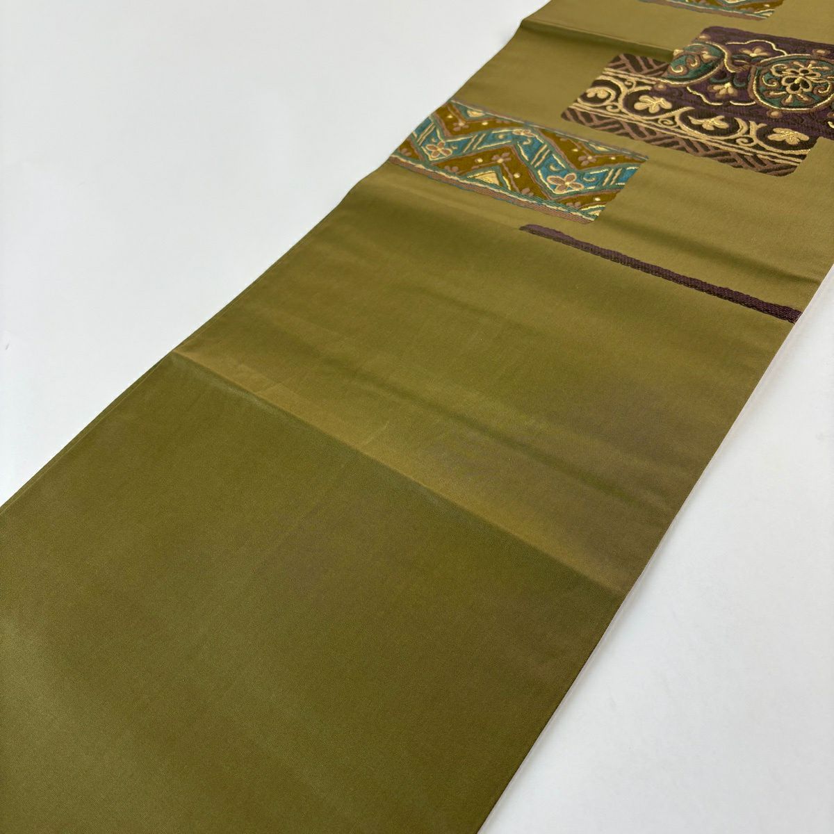 【美品】 袋帶 秀品級 鈴乃屋 華紋 唐草紋 刺繡 金線 茶綠 六通 純蠶絲