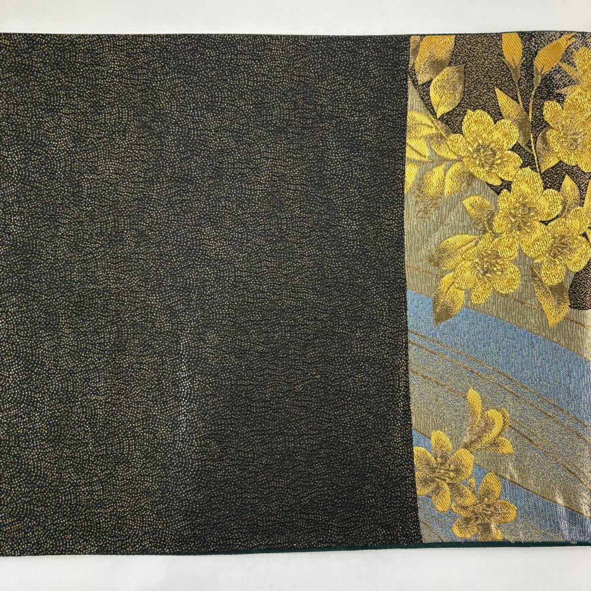 【美品】 袋帶 秀品級 草花紋 金銀彩 金金箔 金茶 六通 純蠶絲