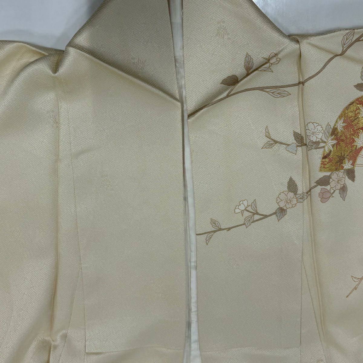 【美品】訪問服 身長173cm 袖長67.5cm L 雙層 扇子 草花紋紋 金彩裝飾 漸層 奶油色 純蠶絲 優品級