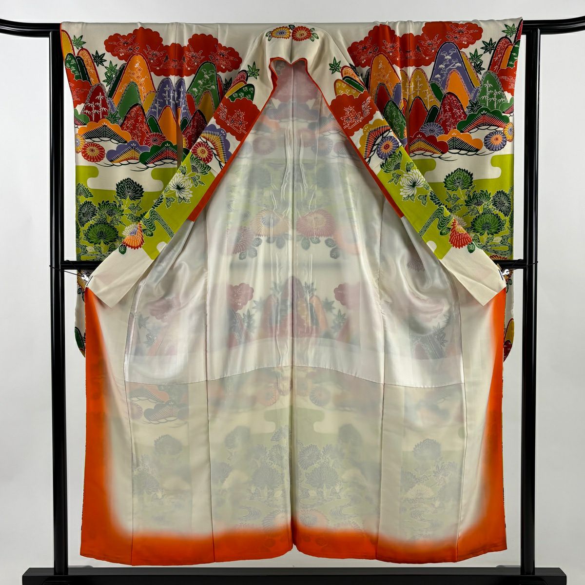 【美品】振袖禮服 身長155cm 袖長63cm S 雙層 山並 松樹 奶油色 純蠶絲 優品級