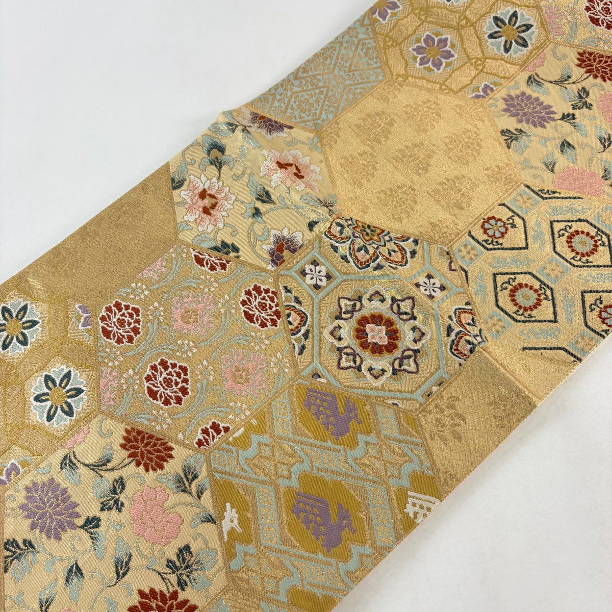 【美品】 袋帶 秀品級 花唐草紋 蜀江華紋 刺繡 金金箔 淺茶 六通 純蠶絲