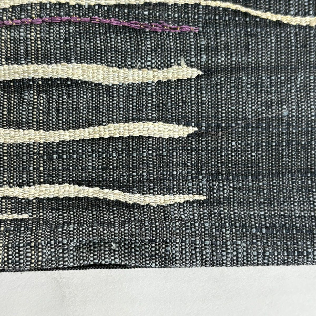 【美品】 袋帶 秀品級 附有落款 紬織織地 縞紋 幾何圖案 金絲 黑灰 六通 純蠶絲