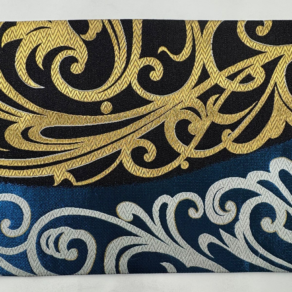 【美品】 袋帶 秀品級 花唐草紋 唐織 金金箔 黑 六通 純蠶絲