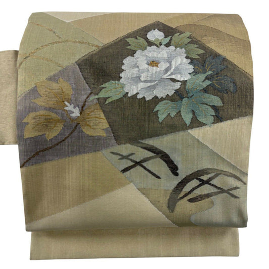 【美品】 名古屋帶 秀品級 牡丹 霞 金銀彩 米色 純蠶絲