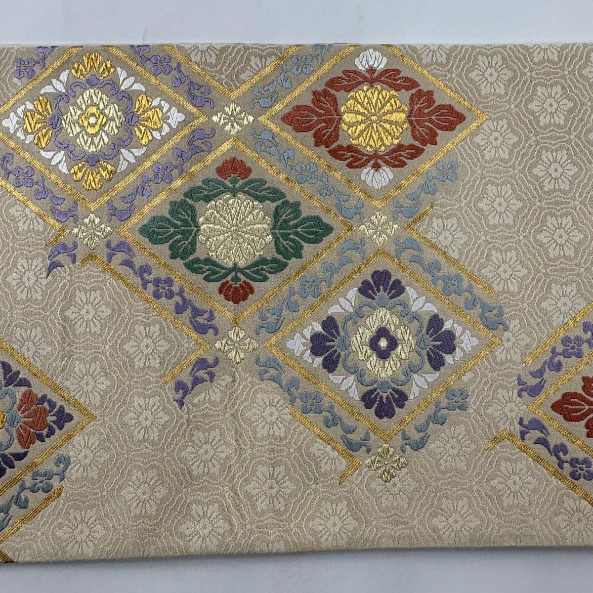 【美品】 袋帶 秀品級 花菱 草花紋 唐織 金絲 米色 六通 純蠶絲