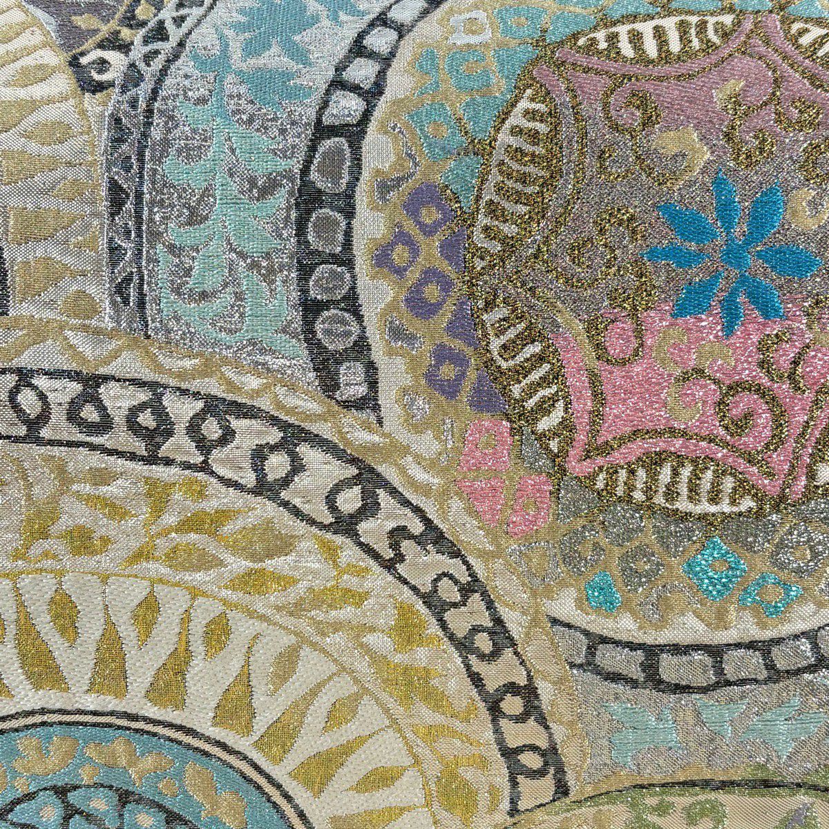 【美品】 袋帶 名品級 花唐草紋 幾何圖案 金絲 金金箔 米色 六通 純蠶絲