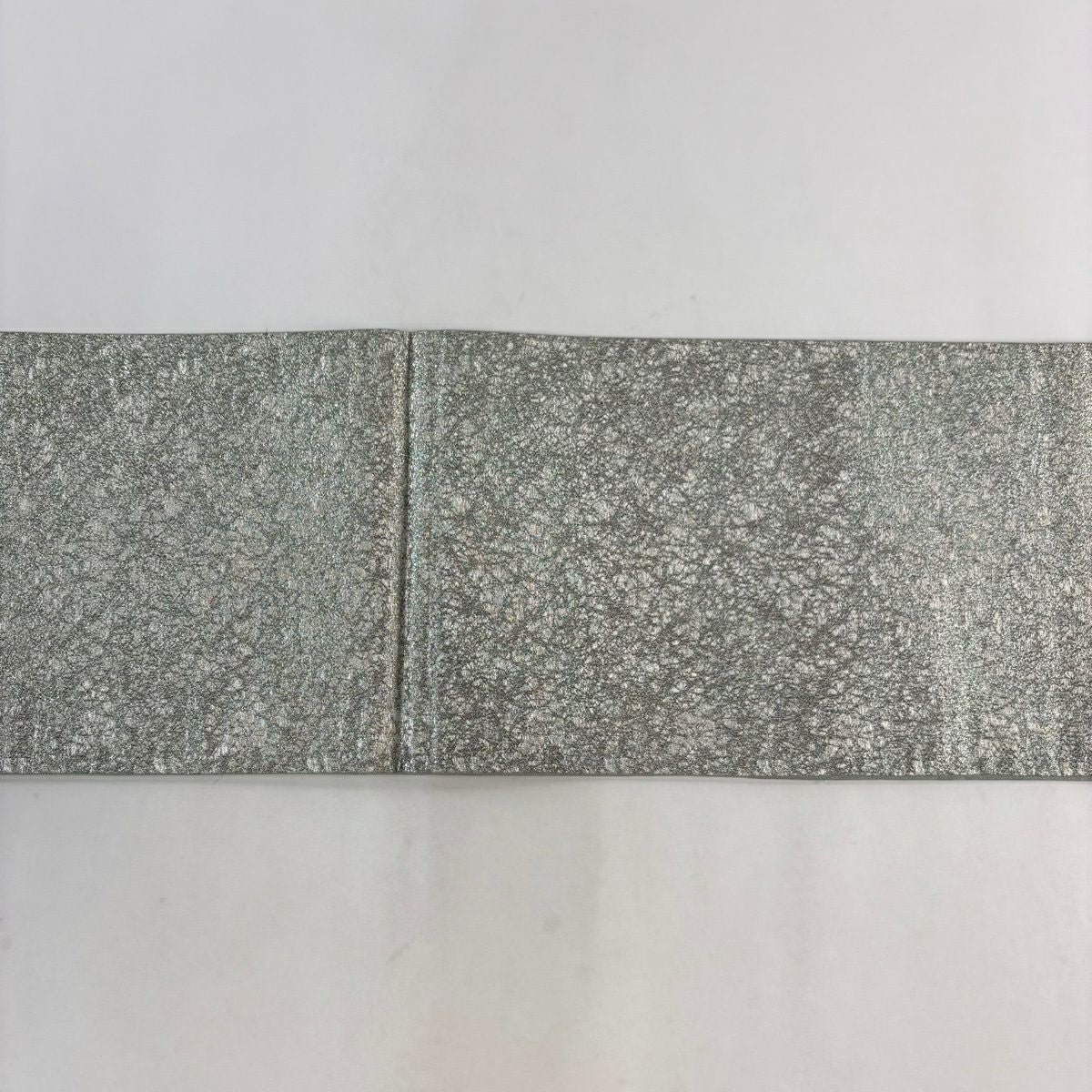【美品】 袋帶 名品級 花唐草紋 幾何圖案 金絲 金金箔 米色 六通 純蠶絲
