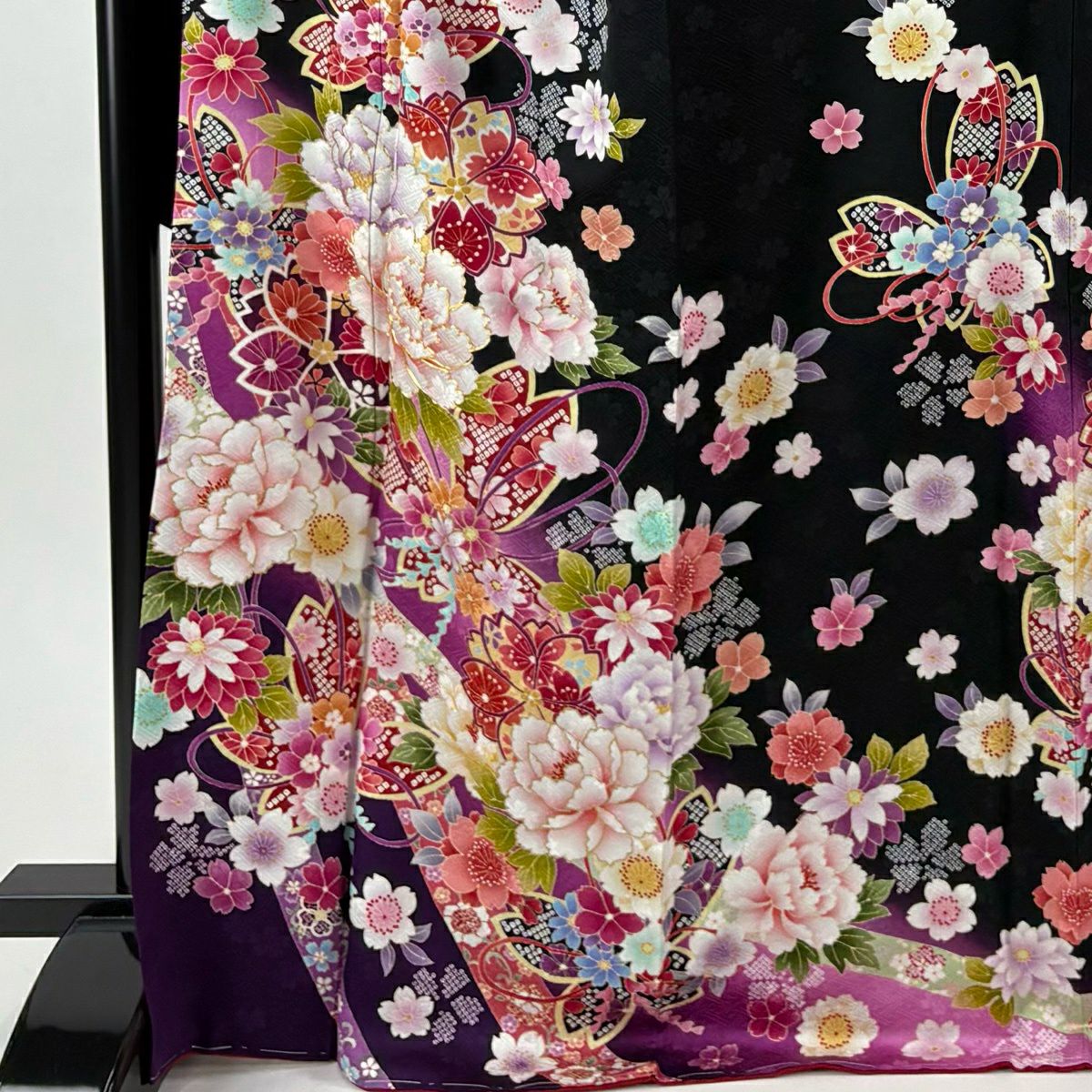 振袖禮服 身長171cm 袖長67cm M 雙層 牡丹 熨斗紋 金絲 金銀彩 黑 純蠶絲 名品級