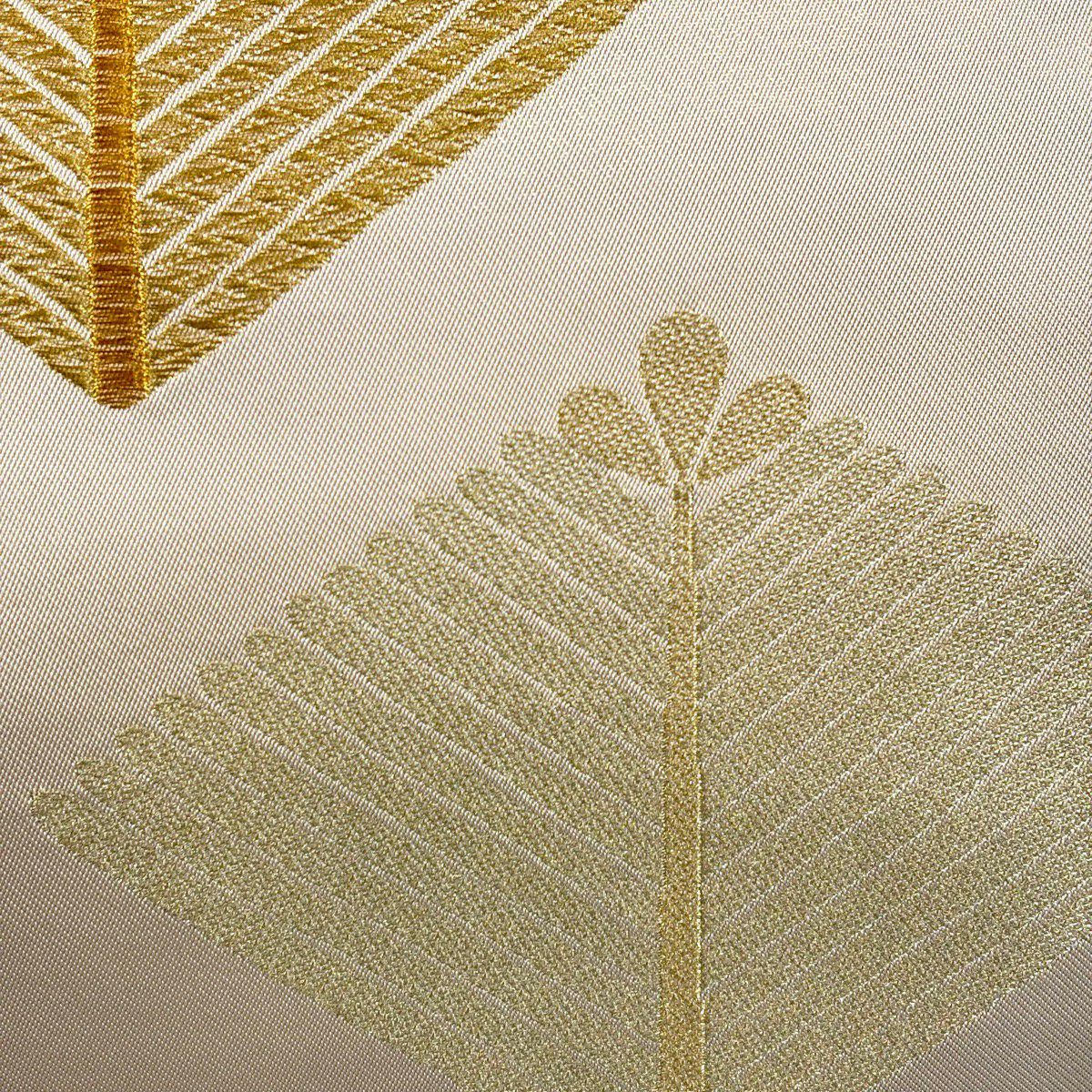 【美品】 袋帶 秀品級 若松樹 金絲 奶油色 大鼓圖案 純蠶絲