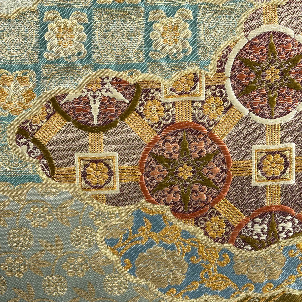 【美品】 袋帶 秀品級 彩織割付文 市松樹 金金箔 唐織 灰綠 六通 純蠶絲