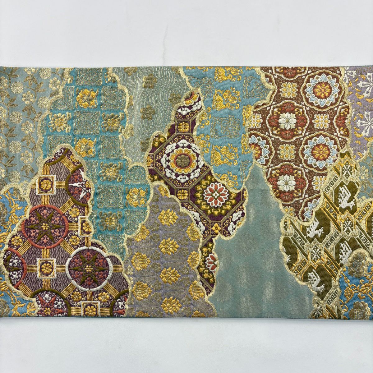 【美品】 袋帶 秀品級 彩織割付文 市松樹 金金箔 唐織 灰綠 六通 純蠶絲